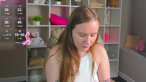 Stella online show from March 25, 1:11 am