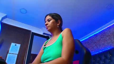 Estella online show from September 27, 9:42 pm