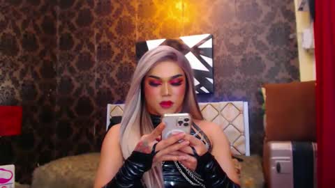 CALL ME STELLA online show from February 9, 12:41 pm