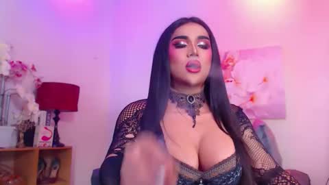 Snapshot of stellagrayts chatting on May 19, 6:53 am CALL ME STELLA online show from May 19, 6:53 am