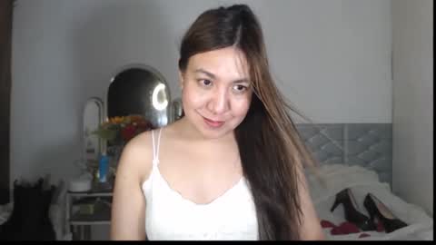 Snapshot of stellahugets chatting on November 28, 8:55 pm Stella online show from November 28, 8:55 pm