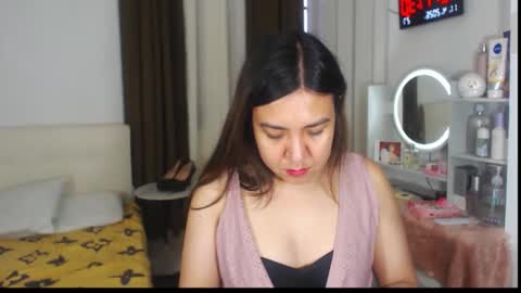 Snapshot of stellahugets chatting on April 11, 4:17 am Stella online show from April 11, 4:17 am