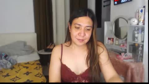 Snapshot of stellahugets chatting on April 12, 12:32 pm Stella online show from April 12, 12:32 pm