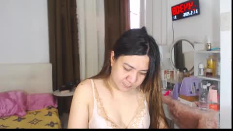 Snapshot of stellahugets chatting on May 31, 8:43 am Stella online show from May 31, 8:43 am