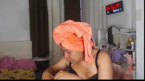 Snapshot of stellahugets chatting on June 11, 8:12 am Stella online show from June 11, 8:12 am
