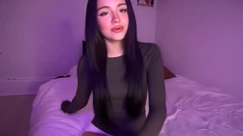 stellapearl online show from December 5, 8:16 pm