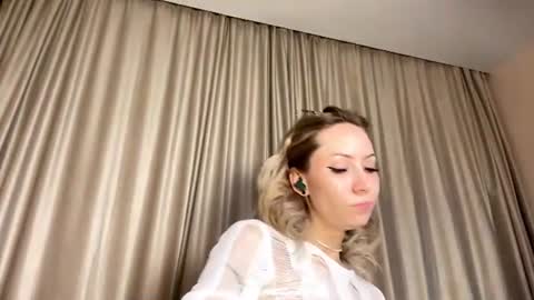 Alexia online show from June 25, 4:12 am
