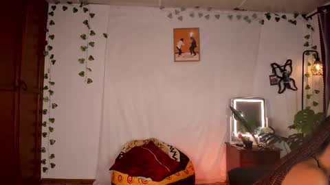 Snapshot of stellart_ chatting on September 28, 2:06 am stellart_ online show from September 28, 2:06 am