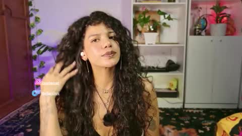 Snapshot of stellart_ chatting on November 21, 12:10 am stellart_ online show from November 21, 12:10 am