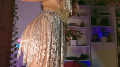 Snapshot of stellart_ chatting on November 22, 11:15 pm stellart_ online show from November 22, 11:15 pm