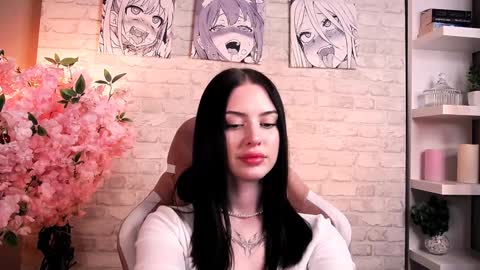 Snapshot of stellary_shy chatting on December 12, 4:43 pm Stellary online show from December 12, 4:43 pm