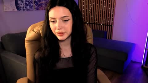 Snapshot of stellary_shy chatting on December 23, 3:55 pm Stellary online show from December 23, 3:55 pm