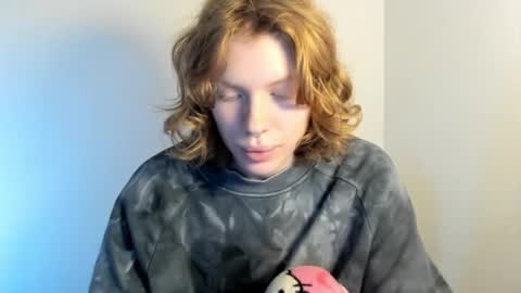 S T E L L A online show from October 16, 9:10 am