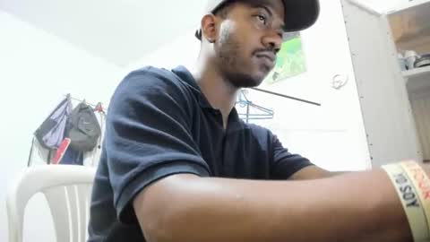 Snapshot of stemanlu9 chatting on April 1, 10:51 pm Steman online show from April 1, 10:51 pm