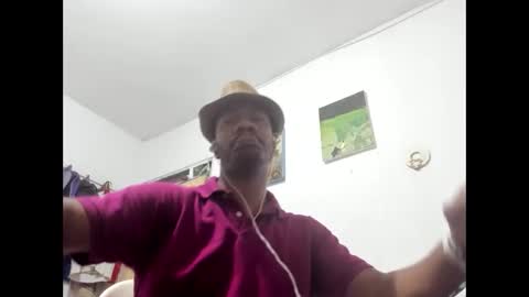 Snapshot of stemanlu9 chatting on April 5, 6:54 am Steman online show from April 5, 6:54 am