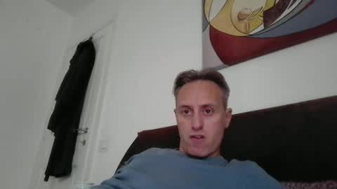 sten015 online show from October 21, 12:39 pm