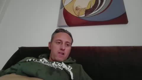 sten015 online show from December 4, 1:31 pm