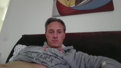 sten015 online show from March 17, 2:42 pm