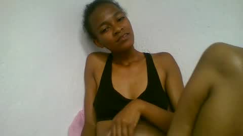 Snapshot of stepha400701 chatting on June 13, 5:33 pm stepha400701 online show from June 13, 5:33 pm