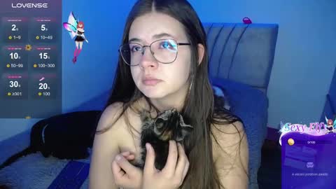 Emma online show from December 19, 8:55 pm