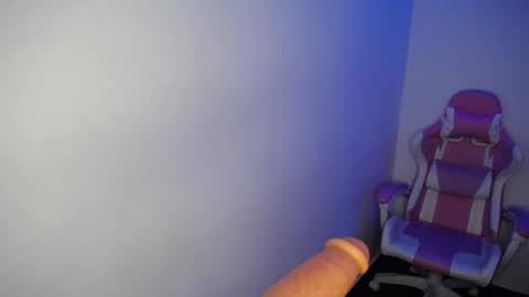 Emma online show from February 23, 7:07 pm