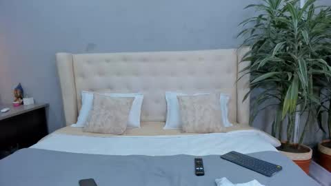 Snapshot of stephane_rouss chatting on September 10, 7:58 pm Stephane Rouss online show from September 10, 7:58 pm