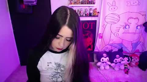 Snapshot of stephani_rousso chatting on February 23, 11:02 pm joha cosmo online show from February 23, 11:02 pm