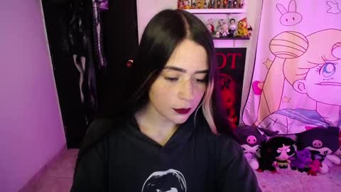 Snapshot of stephani_rousso chatting on March 9, 9:41 pm joha cosmo online show from March 9, 9:41 pm