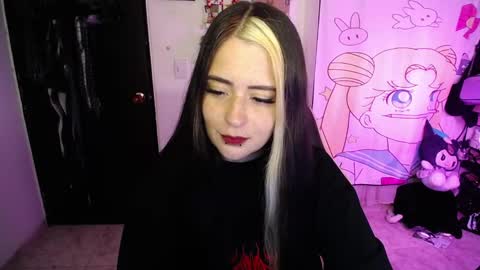 Snapshot of stephani_rousso chatting on March 27, 11:37 pm joha cosmo online show from March 27, 11:37 pm