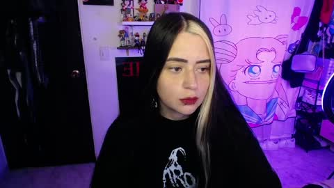 Snapshot of stephani_rousso chatting on March 29, 11:16 pm joha cosmo online show from March 29, 11:16 pm