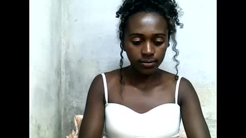 stephania12112343 online show from June 2, 6:54 pm