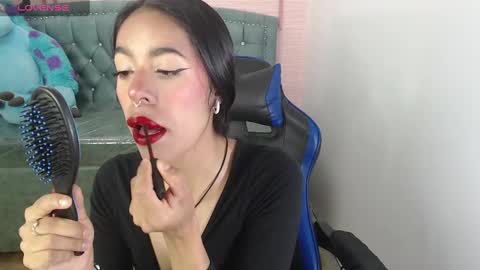 Snapshot of stephania_t chatting on February 20, 10:27 am Stephania online show from February 20, 10:27 am