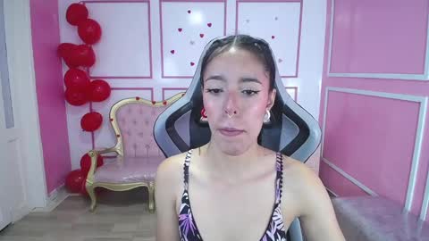 Snapshot of stephania_t chatting on March 9, 11:36 am Stephania online show from March 9, 11:36 am