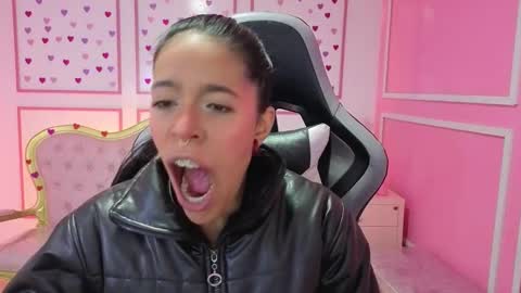 Snapshot of stephania_t chatting on September 26, 11:36 am Stephania online show from September 26, 11:36 am