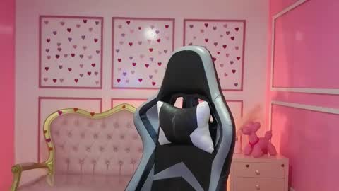 Snapshot of stephania_t chatting on September 27, 12:43 pm Stephania online show from September 27, 12:43 pm