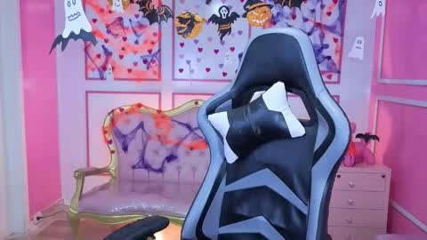 Snapshot of stephania_t chatting on October 29, 12:18 pm Stephania online show from October 29, 12:18 pm