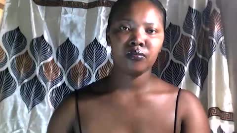 Snapshot of stephanie172 chatting on November 29, 11:24 am stephanie172 online show from November 29, 11:24 am