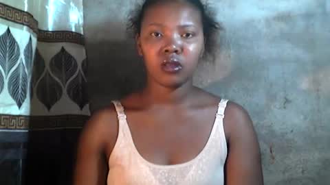 Snapshot of stephanie172 chatting on December 14, 6:19 am stephanie172 online show from December 14, 6:19 am