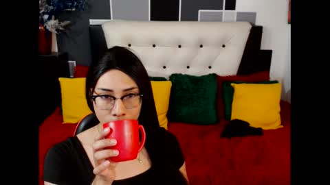 stephanie_dollss online show from June 9, 6:19 pm