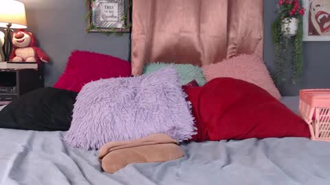    IG  stephani 3333 online show from December 28, 8:05 am