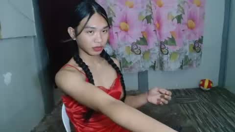Snapshot of stephanie_zee chatting on June 6, 2:33 pm stephanie_zee online show from June 6, 2:33 pm