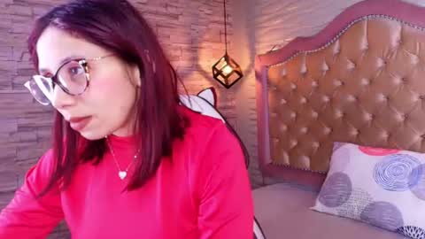 Snapshot of stephaniesun_ chatting on July 4, 2:12 pm Stephaniesun online show from July 4, 2:12 pm