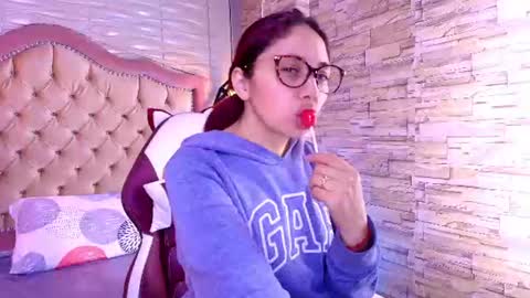 Snapshot of stephaniesun_ chatting on July 28, 2:57 pm Stephaniesun online show from July 28, 2:57 pm