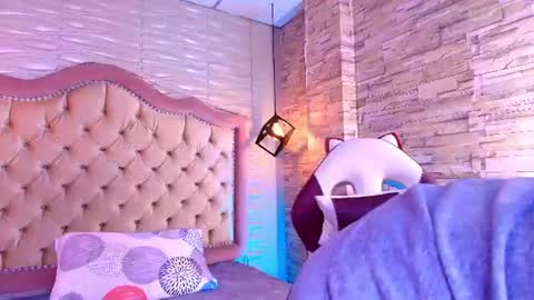 Snapshot of stephaniesun_ chatting on July 28, 6:20 pm Stephaniesun online show from July 28, 6:20 pm