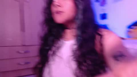 Snapshot of stephanifox chatting on December 17, 2:55 am Stephanie online show from December 17, 2:55 am