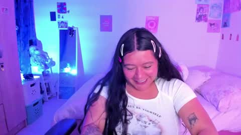 Snapshot of stephanifox chatting on January 21, 3:26 am Stephanie online show from January 21, 3:26 am