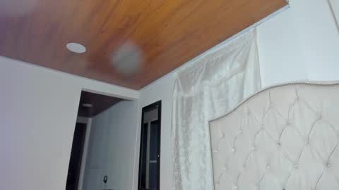 Anny online show from December 10, 5:28 am