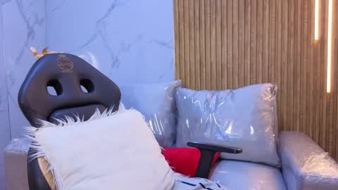 stephany_rodriguez_ online show from November 22, 1:43 pm