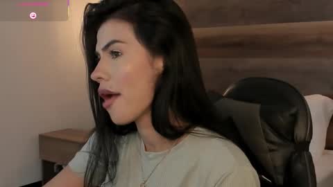 Snapshot of stephanya_ chatting on March 4, 8:04 pm S T E P H A N Y A online show from March 4, 8:04 pm