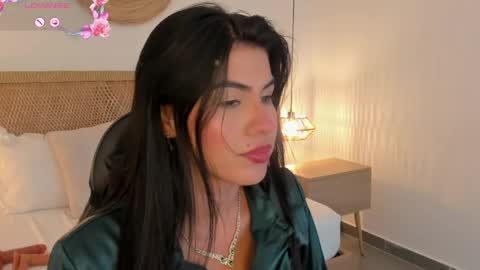 Snapshot of stephanya_ chatting on May 25, 8:37 pm S T E P H A N Y A online show from May 25, 8:37 pm